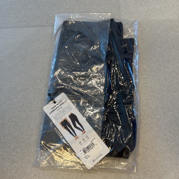 Alo Yoga High-Waist Airbrush Leggings! NWT - Picture 4 of 8